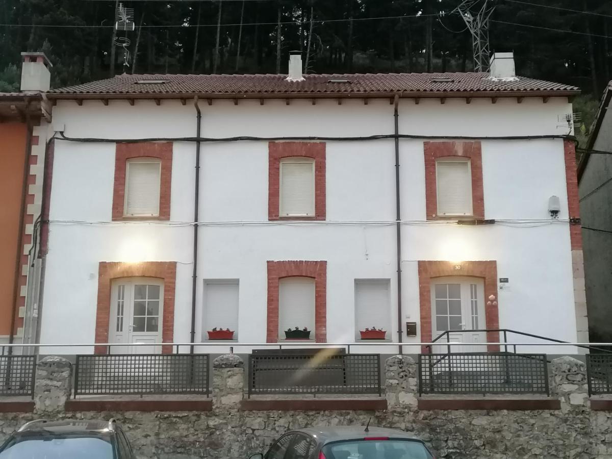 Albergue Сервера-де-Писуэрга Экстерьер фото